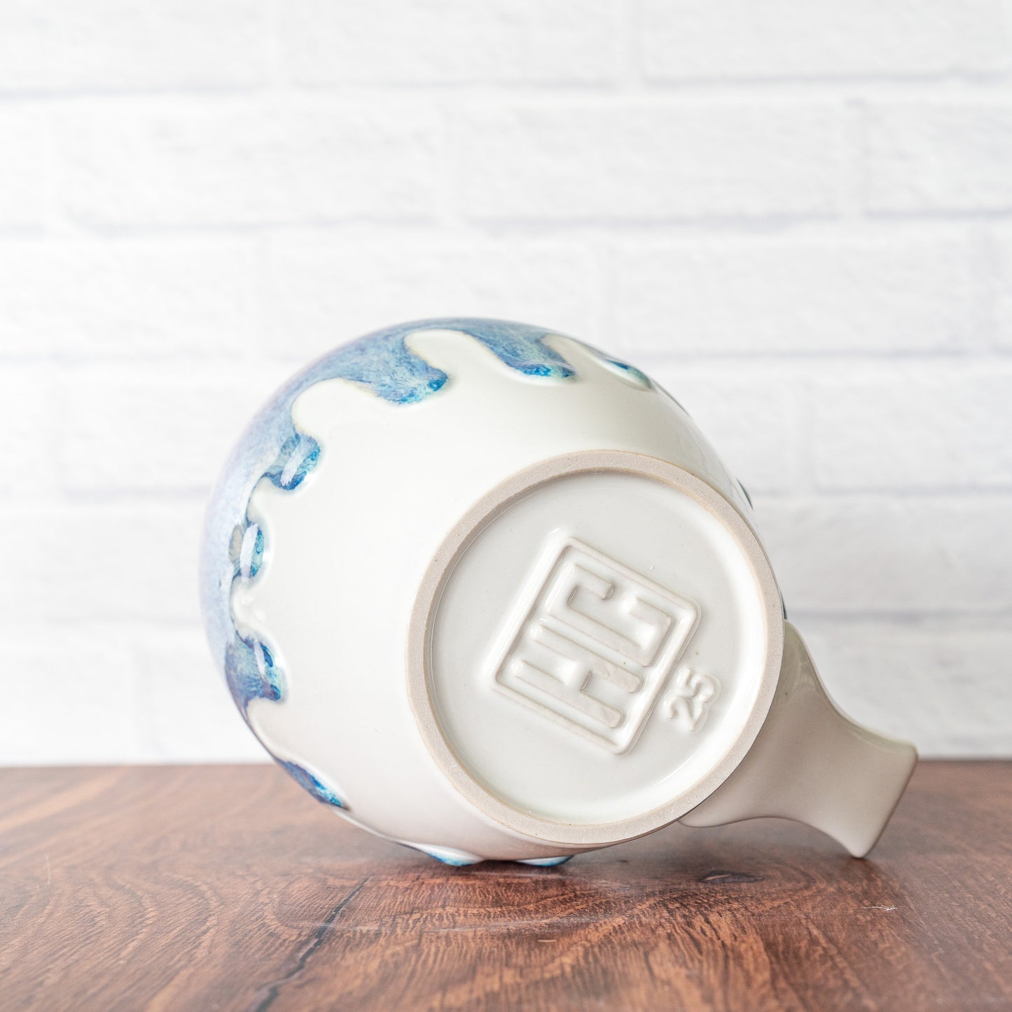 #100 - 20oz Mug