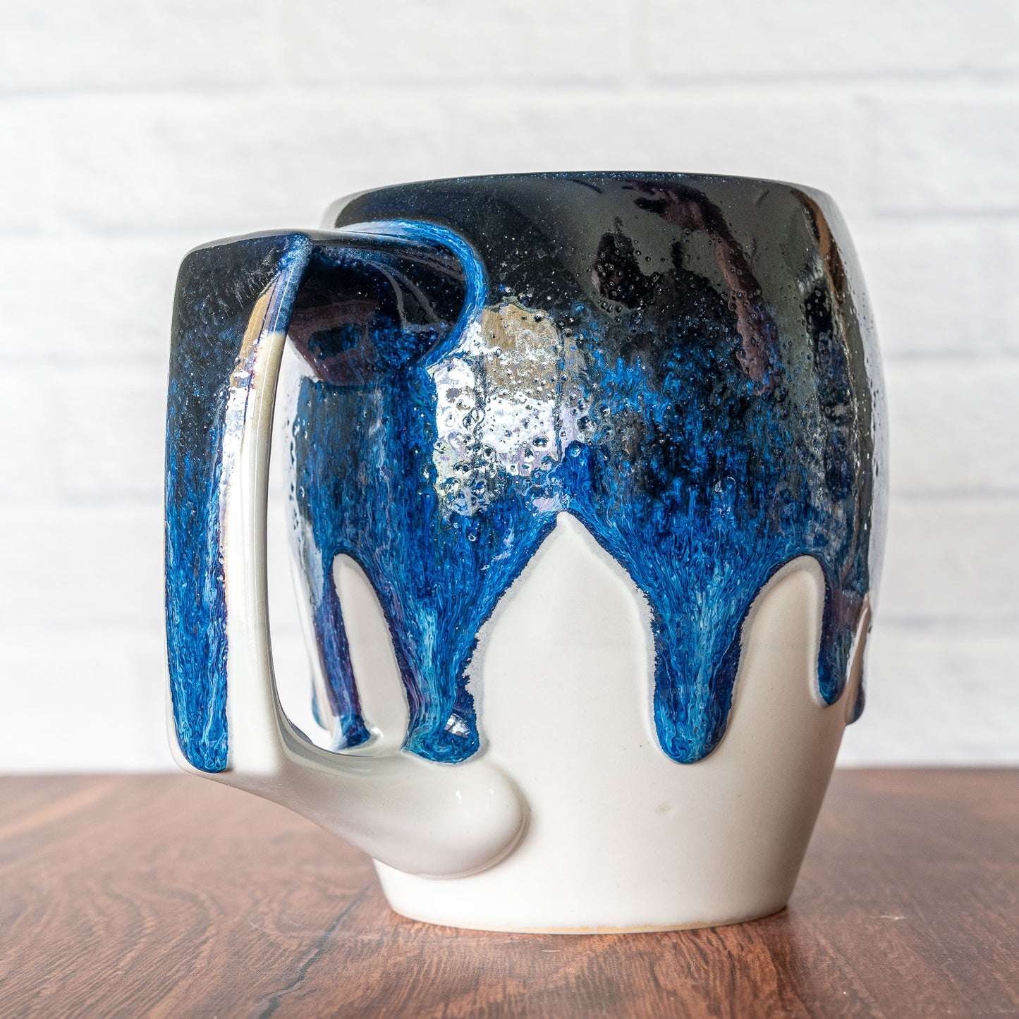 #102 - 20oz Mug