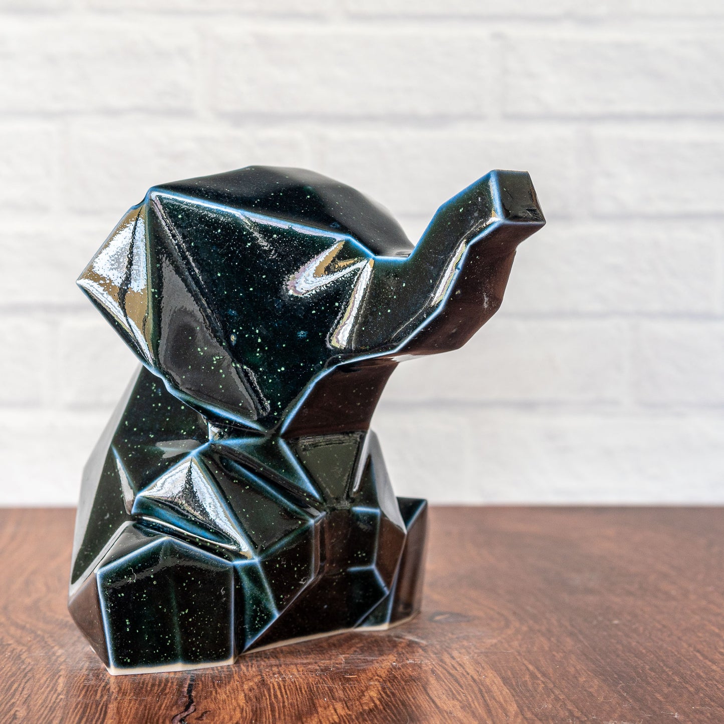 #157 - Medium Elephant