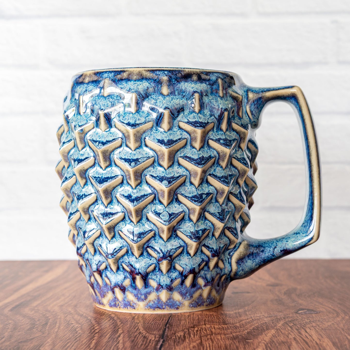 20oz 'Riptide' Cubes Mug