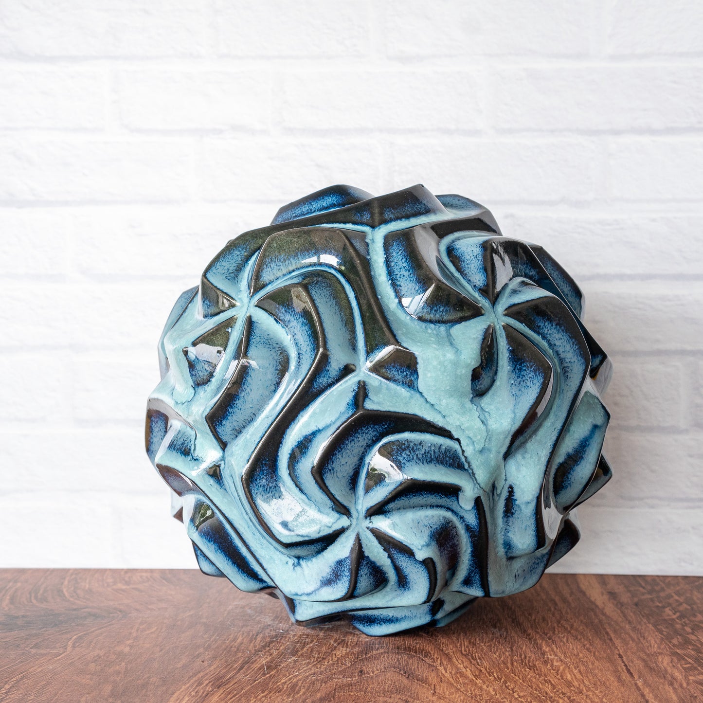 'Midnight Surf' Porcelain Spirahedron