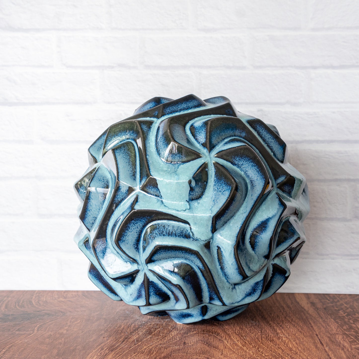 'Midnight Surf' Porcelain Spirahedron