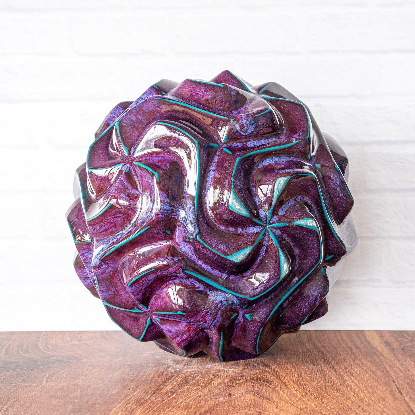 'Dragon's Blood' Porcelain Spirahedron