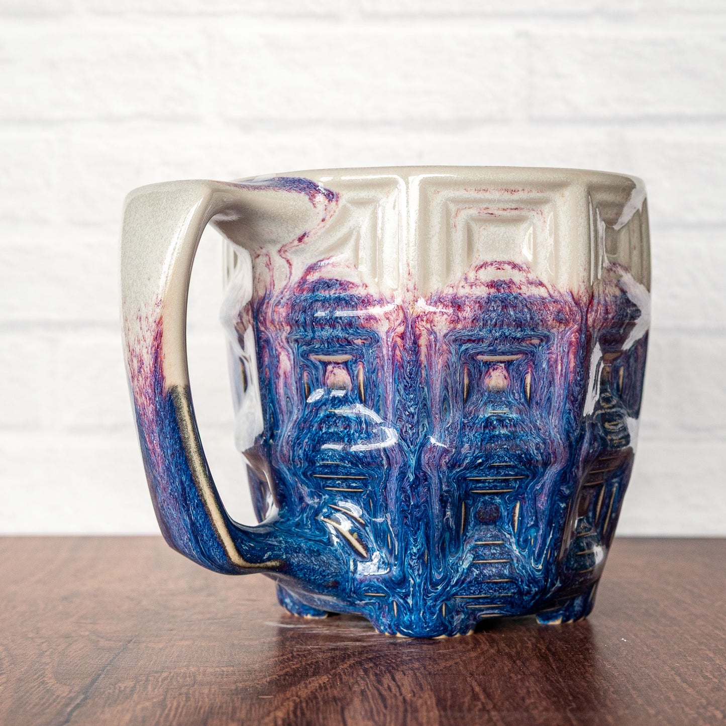 20oz 'Magenta Fire' Squares Mug