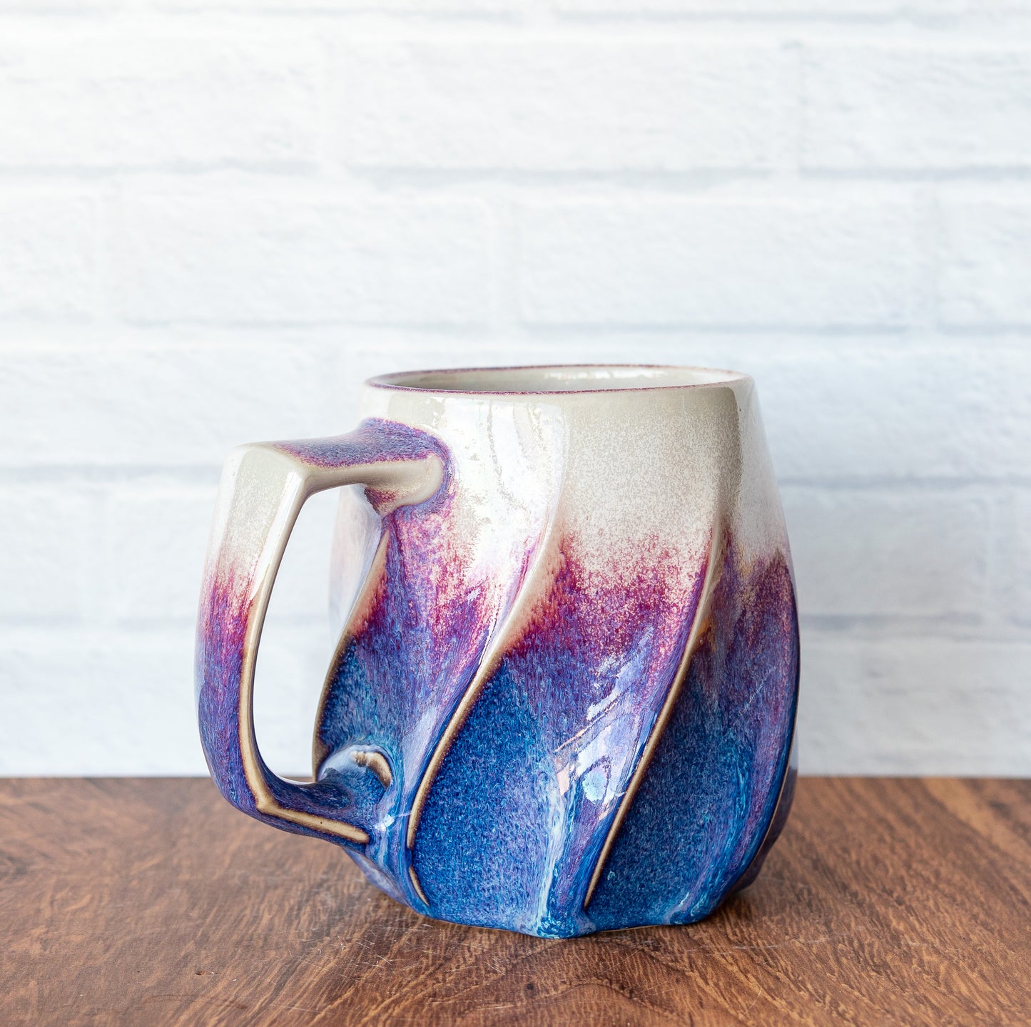 16oz Twist 'Magenta Fire' Mug