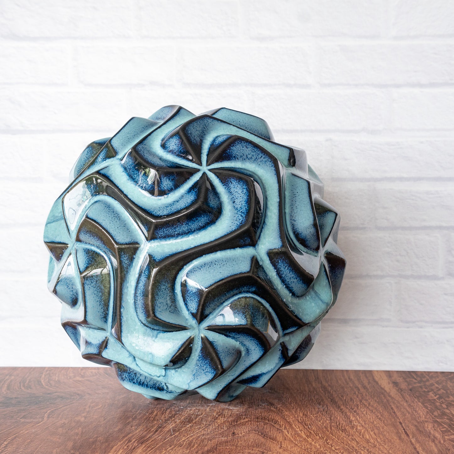 'Midnight Surf' Porcelain Spirahedron