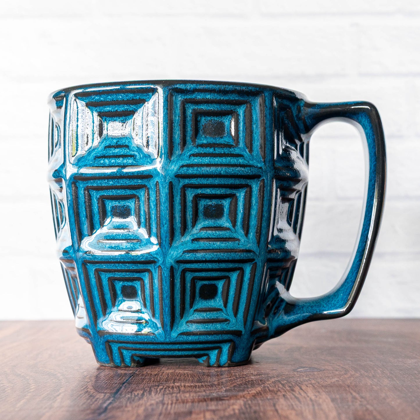 20oz 'Midnight Surf' Squares Mug