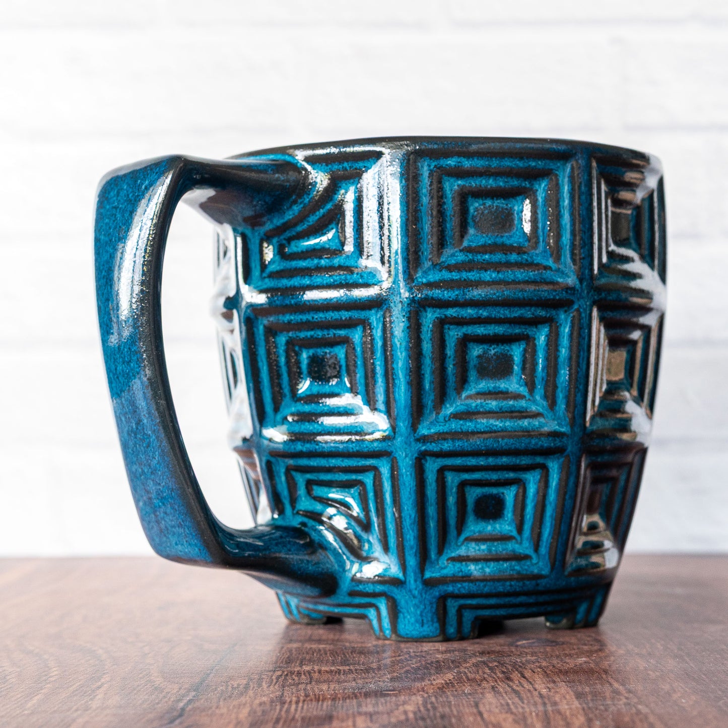 20oz 'Midnight Surf' Squares Mug