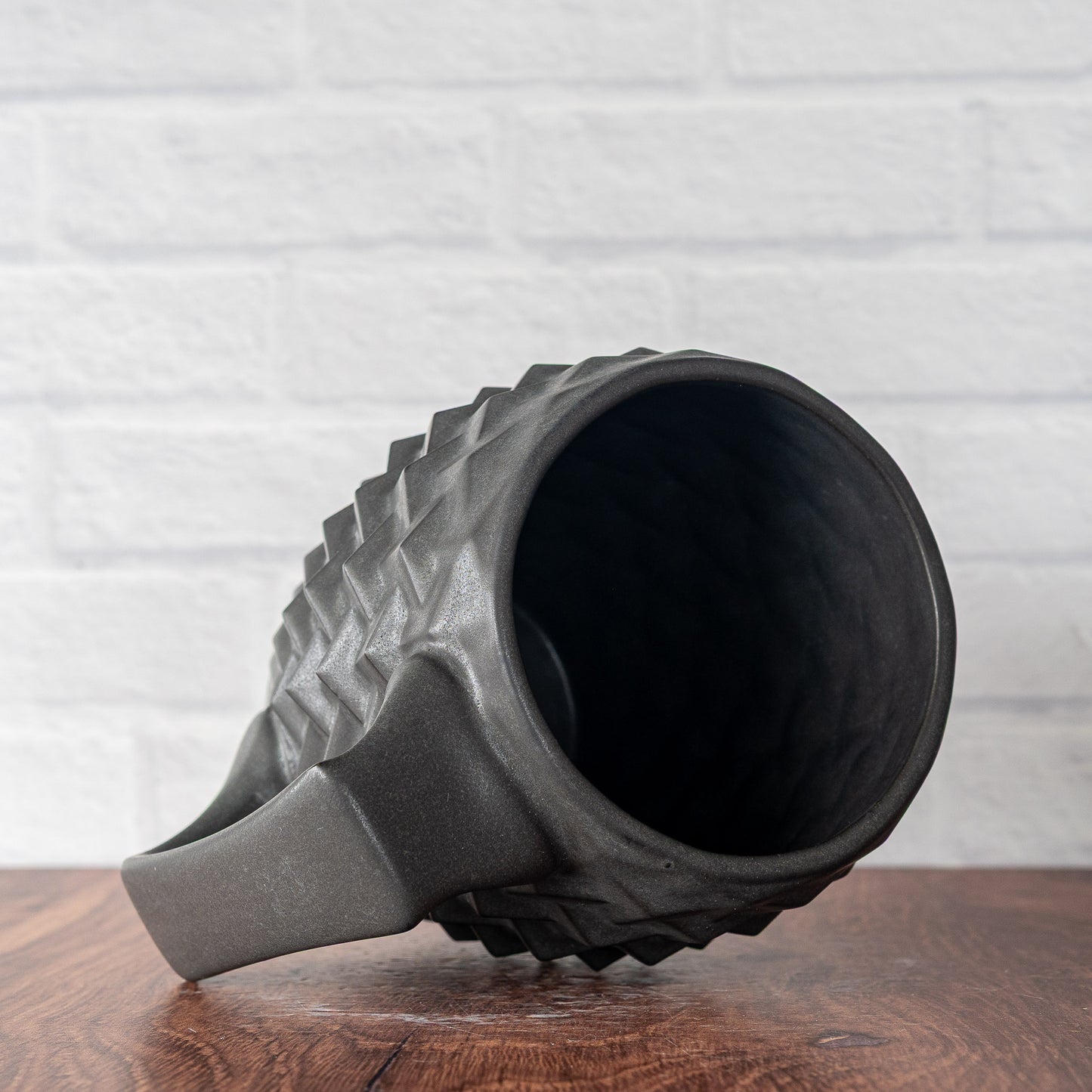 20oz 'Dark Matter' Cubes Mug