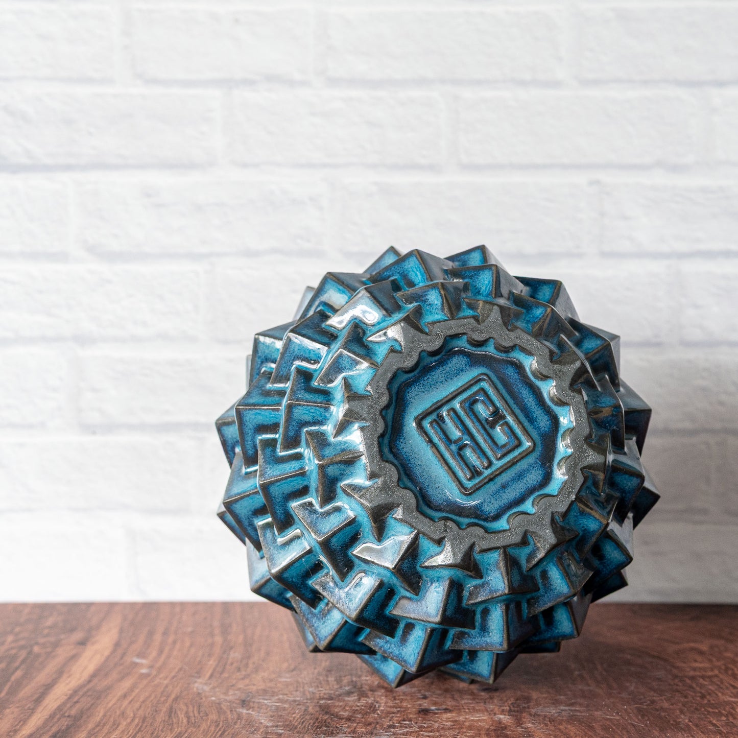 'Midnight Surf' Cubes Vase